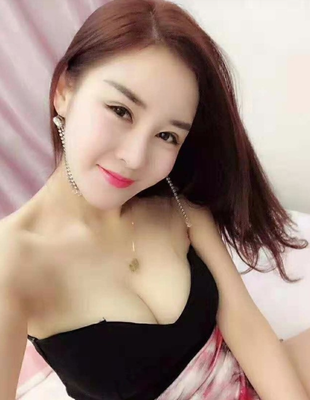 高冷美女，御姐的感觉