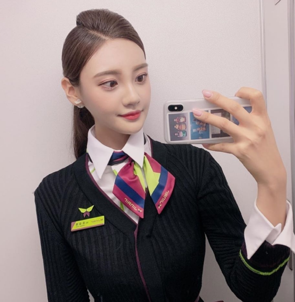 历下区爆艹表面清纯学生妹